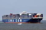 Das Containerschiff CMA CGM ...  Frank Tribull 12.08.2010