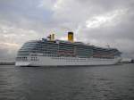 Die 292 m lange MS Costa Atlantica am 13.08.10 im ...