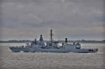 Fregatte FGS F 211 K�ln (EinsFltl2; 4. Fregattengeschwader)

hier auslaufend auf der Jade zur Ostafrikanischen Station-will sagen,zum Horn von Afrika im Rahmen der Antipiraterie-Mission ATALANTA

http://www.marine.de
