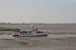  Etta von Dangast in der Fahrrinne zum/vom Hafen Dangast (05.06.2010) ...
