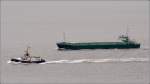 Die 1984 gebaute SNOWLARK (IMO 8412417) am 16.08.2010 Weser aufw�rts ...