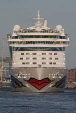 Die AIDA Diva am 22.04.2007 im Hamburger Hafen.  ...
