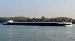 MS VIGILIA II 2326212 L-135m,B-11,45m,T-3945,f�hrt am 31.10.2011 stromaufw�rts durch Krems ...