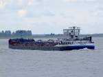 TANZANITE(ENI:06004034; L=110; B=16,5m; 4192t; Bj.2004)steuert auf der Westerschelde Richtung Antwerpen; ...