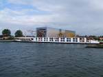 SCENIC-CHRYSTAL wird gerade in der Werft Boven-Hardinxveld bearbeitet; 
(bereits vorh. ...