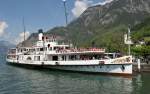 DS Stadt Luzern an der Schiffsl�nde in Fl�elen UR (03.05.2009) ...