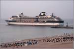 Die CELEBRITY CONSTELLATION (IMO 9192399) verl�sst am 13.06.2007 gegen 21:50 ...