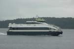 Der Katamaran ,,Tiederose‘‘ IMO: 9510242 f�hrt in Molde als Linienschiff. ...