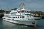 ,,Adler VI‘‘ der Ausflugsdampfer verl�sst am 12.07.2011 den Lister Hafen ...