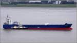 Die 2011 gebaute EMSSUN (IMO 9372212) am 12.07.2011 Weser abw�rts ...