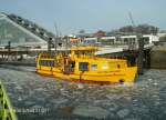 WOLFGANG BORCHERT (ENI 05114630) am 5.1.2011, Hamburg am Anleger Docklands
F�hrschiff ...
