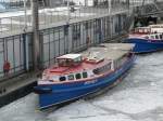 Nordsee IV von Kapit�n Pr�sse liegt derzeit eingefroren in der ...