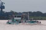 Die Markus P f�hrt in Richtung Duisburg. Das Schiff scheint ...