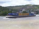 Ein Containerschiff ...  Yannick Hauser 13.10.2006