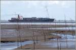 Die kurvenreiche Zufahrt von der Weser zum Kutterhafen Wremertief ist ...