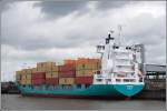 St�ckgut- und Mehrzweckfrachter Die 2004 gebaute VICTORIA (IMO 9290074) liegt am 24.08.2008 an der Stromkaje in Bremerhaven. Sie ist ein vielseitiger Mehrzweckfrachter mit einer L�nge von 142,69 m, einer Breite von 18,25 m und einer GT von 7767. Hier wird sie gerade als Feeder genutzt, sie hat eine Kapazit�t von 667 TEU. Heimathafen ist St. John's auf Antigua and Barbuda.
