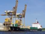 Massengutfrachter  Talty, IMO 7725673 unter der Flagge Panamas, am 28.05.08 in P�litz.