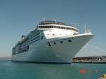 Kreuzfahrtschiffe 2006 im Hafen von Olympia die Costa Mediterranea.