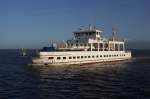 Passagier- und RoRo-Frachtschiffe (F�hren) Die Frisia I (IMO: 7018604) auf dem Weg von Norddeich nach Norderney. Die Frisia I wurde 1970 gebaut, ist 63,7 Meter lang und 12,5 Knoten schnell. Aufgenommen am 11.03.2009