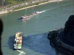 Rhein Schiffsbegegnung am Betteck vis a vis der Loreley