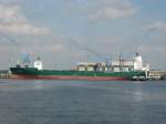 Kiel Die TS QINGDAO im Hafen von Kiel am 09.09.2008