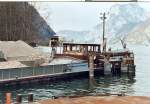 Frachtschiffe Frachtschiff 'Bayard' in der Entladestation Ebensee-Rindbach, Traunsee, �sterreich, April 2005