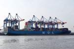Die am Containerterminal Altenwerder in Hamburg liegende MOL Creation IMO-Nummer:9321237 Flagge:Bahamas Lnge:316.0m Breite:46.0m Baujahr:2007 Bauwerft:Mitsubishi Heavy Industries,Kobe Japan aufgenommen am 02.04.11