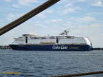 COLOR FANTASY (IMO 9278234) am 25.6.2008,  Kiel auslaufend, Außenförde      Fährschiff auf der Route Kiel-Oslo / BRZ 75.027 / Lüa 223,9 m, B 41,35 m, Tg 7,02 m / vier