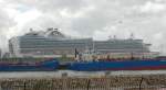 Das neuntgrte Kreuzfahrtschiff CROWN PRINCESS im Hafen von Gibraltar.