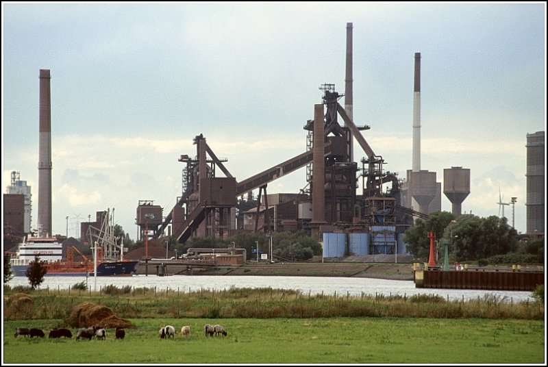 Die 108 m lange AMETIST (IMO 8866761) hat beim Stahlwerk