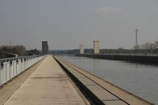 Trogbrcke des Wasserstrassenkreuz am 26.03.12