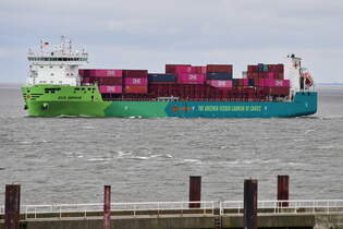 ECO ZEPHYR , Feederschiff , IMO 9985978 , Baujahr 2024 , 148 x 27,2 m , 1170 TEU , Cuxhaven - Alte Liebe , 08.04.2025 