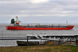 SWAN INDIAN , Tanker , IMO  9724051 , Baujahr 2015 , 146 x 24 m , 09.04.2025 , Cuxhaven - Alte Liebe , 