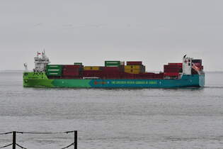 ECO MAESTRO , Feederschiff , IMO 9985942 , Baujahr 2024 , 148 x 27 m , 1259 TEU , 10.04.2025 , Cuxhaven - Alte Liebe , 