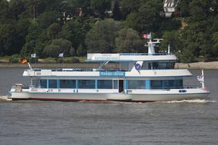 Fahrgastschiff HANSE STAR; Eigner/Betreiber: Reederei Rainer Abicht; Aufnahmeort: Elbe/Hafen Hamburg, Deutschland; Datum: 19.07.2025; Info: (ENI 04802280)  Ex Name: OLYMPIC STAR (bis Oktober 2014) /