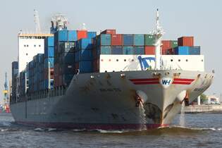 Frachtschiff WAN HAI 510; Eigner/Betreiber: Wan Hai (WH); Aufnahmeort: Elbe/Hafen Hamburg, Deutschland; Datum: 05.05.2011; Info: (IMO 9326433)  Schiffstyp   Containerschiff / Geschwindigkeit 24 Knoten