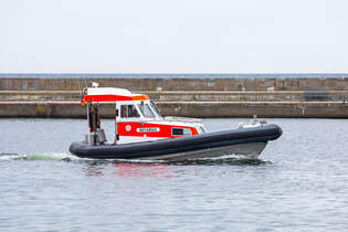 NOTARIUS das Tochterboot des Seenotrettungskreuzer’s HARRO KOEBKE im Sassnitzer Hafen.