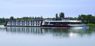 KFGS Serenade, rheinabwrts nach Breisach, Juni 2025