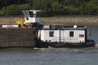 Schuber  WALTER (ENI 04803370); Datum: 19.07.2025; Aufnahmeort: Elbe/Hafen Hamburg, Deutschland.