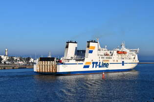 ROBIN HOOD , Passagier / Ro-Ro Cargo Schiff , IMO 9087477 , Baujahr 1995 , 179 x 28 m , Rostock-Warnemnde , 11.09.2025