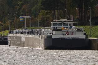 SCHLOSS TRAMONTANA; TMS; ENI 04814340; L 110 m; B 11,45 m; 2265 t; Bau Werft: Santierul Naval Orsova SA in Orsova, Abschluss Arbeiten: Den Breejen Shipyard in Hardinxveld-Giessendam; Eigner Gefo