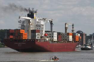 Containerfrachtschiff PUERTO LIMON EXPRESS (IMO 9434943); Datum: 19.07.2025; Aufnahmeort: Elbe/Hafen Hamburg, Deutschland.