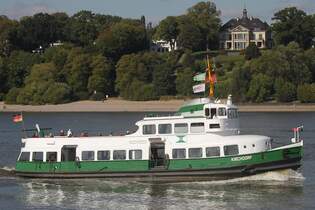 Hadag Hafenfhre KIRCHDORF (ENI 05100560); Eigner/Betreiber: Hadag; Datum: 29.09.2025; Aufnahmeort: Elbe/Hafen Hamburg, Deutschland.