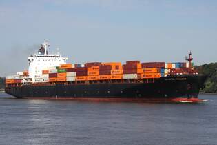 Containerfrachtschiff SPARTEL TRADER (IMO 9243203); Datum: 13.08.2025; Aufnahmeort: Elbe/Hafen Hamburg, Deutschland.