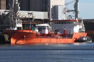 Tankschiff DING HENG 20 (IMO 9934412); Eigner/Betreiber: Ding Heng; Datum: 24.09.2025; Aufnahmeort: Elbe/Hafen Hamburg, Deutschland.