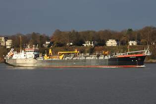 Saugbagger IJSSELDELTA (IMO 7737690); Datum: 01.12.2025; Aufnahmeort: Elbe/Hafen Hamburg, Deutschland.