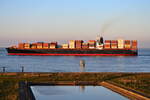 ZIM AMERICA , Containerschiff , IMO 9244934 , Baujahr 2003 , 304.16 x 40 m , 6644 TEU , Cuxhaven - Alte Liebe , 12.04.2025 , 