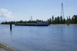GMS Hera, rheinaufwrts nach der Schleuse Vogelgrn/Elsa, Heckansicht, Mai 2025