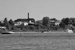 Der Koppelverband bestehend aus BRAAVOS (ENI: 02328633) und BRAAVOS II (ENI: 02328554) war Ende September 2025 auf dem Rhein bei Duisburg zu sehen.