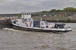 Schubboot L’EMILE, ENI 06502306, L 30m; B 5,60 m; gemeldet in Lttich (B), schiebt den Leichter DRIVING 1 auf dem Albert Kanal zu Tal.